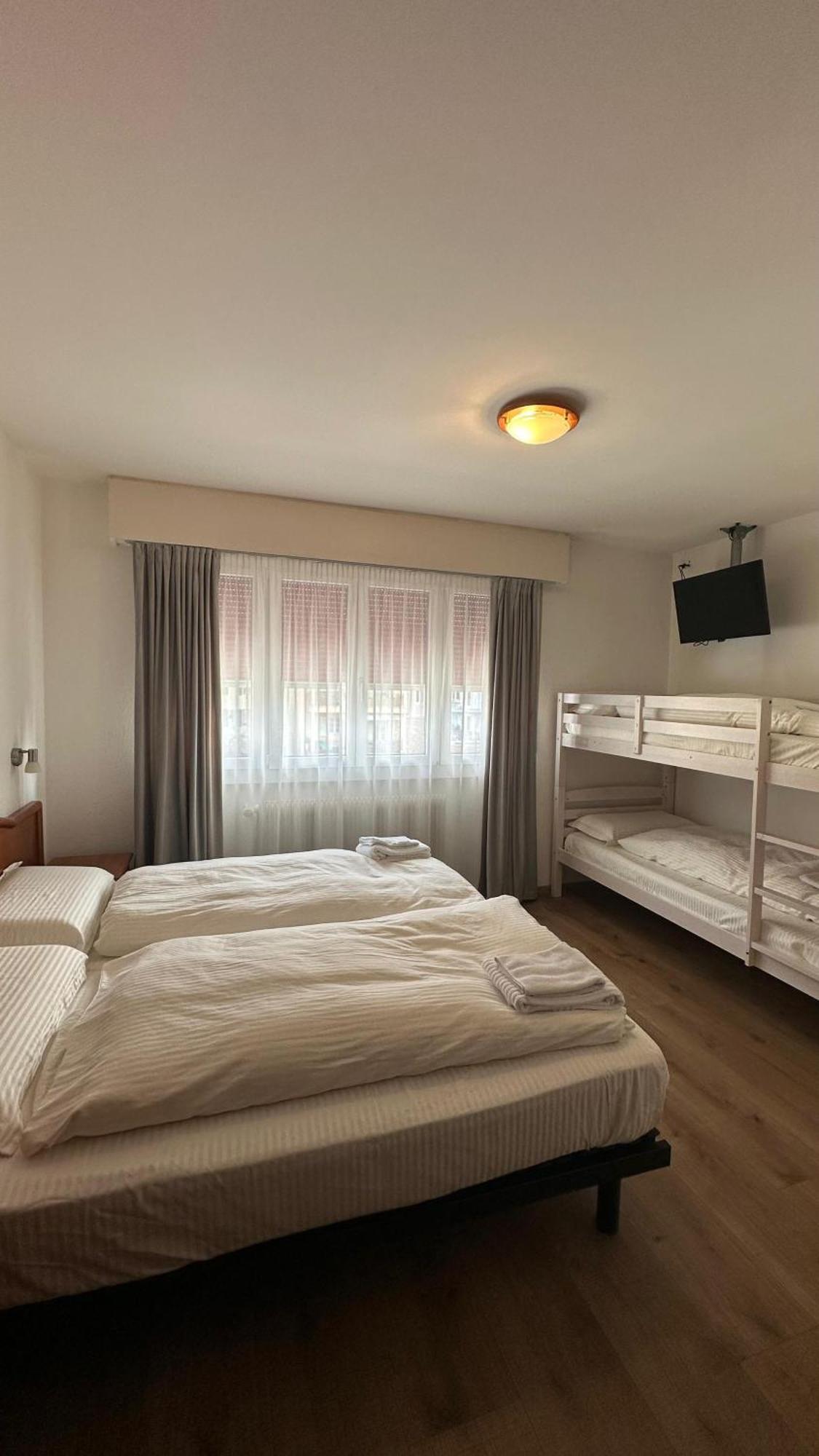Hotel Du Quai Villeneuve Εξωτερικό φωτογραφία