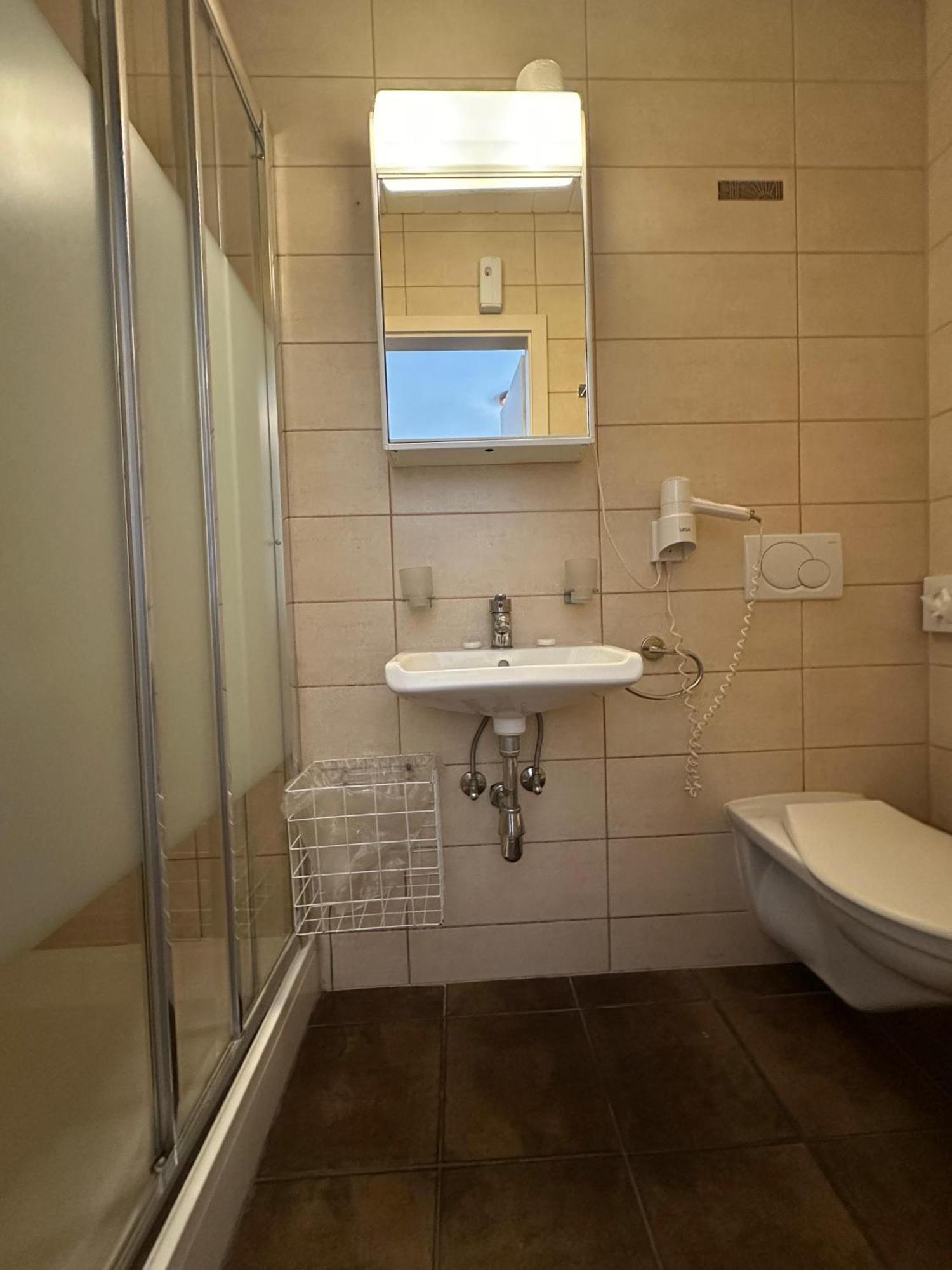 Hotel Du Quai Villeneuve Εξωτερικό φωτογραφία