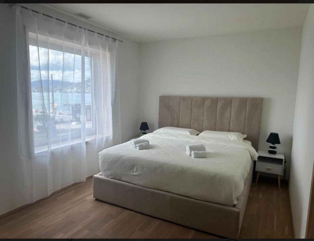 Hotel Du Quai Villeneuve Εξωτερικό φωτογραφία