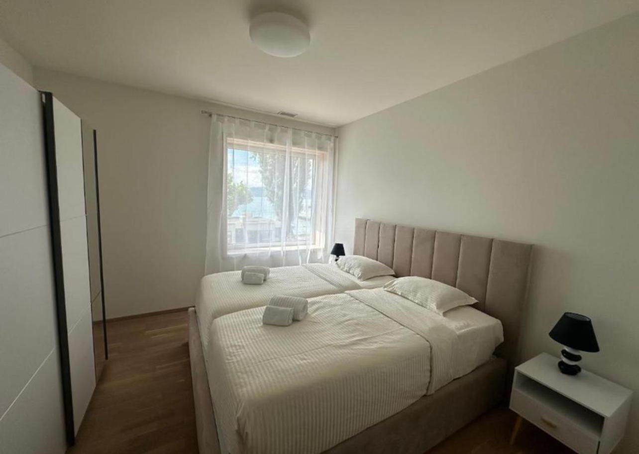 Hotel Du Quai Villeneuve Εξωτερικό φωτογραφία